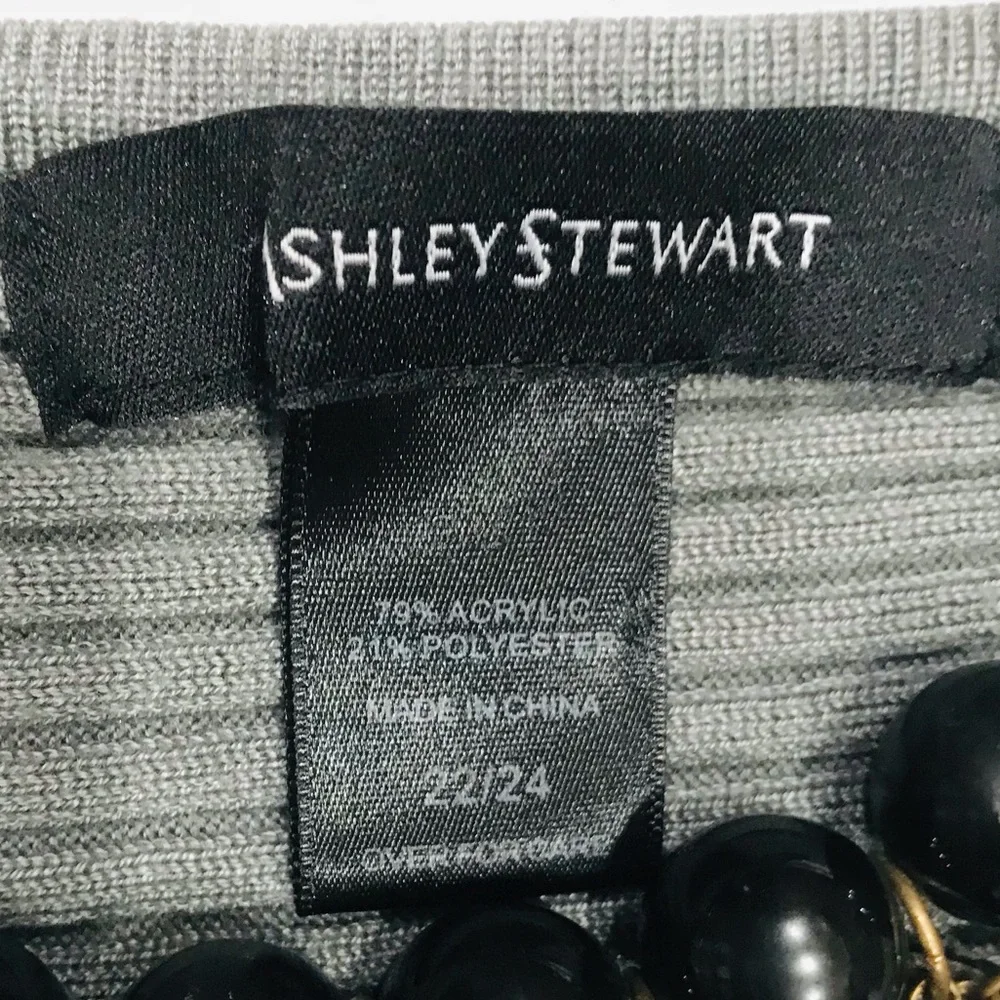 Ashley Stewart Gray Ribbed V-Neck Sweater - Picture 3 of 6